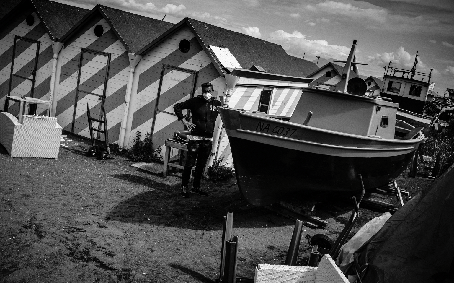 Here, people are used to expedients to get by. The repercussion of the lockdown were devastating for the most vulnerable segments of the society: the pandemic disrupted their fragile, day-to-day livelihood